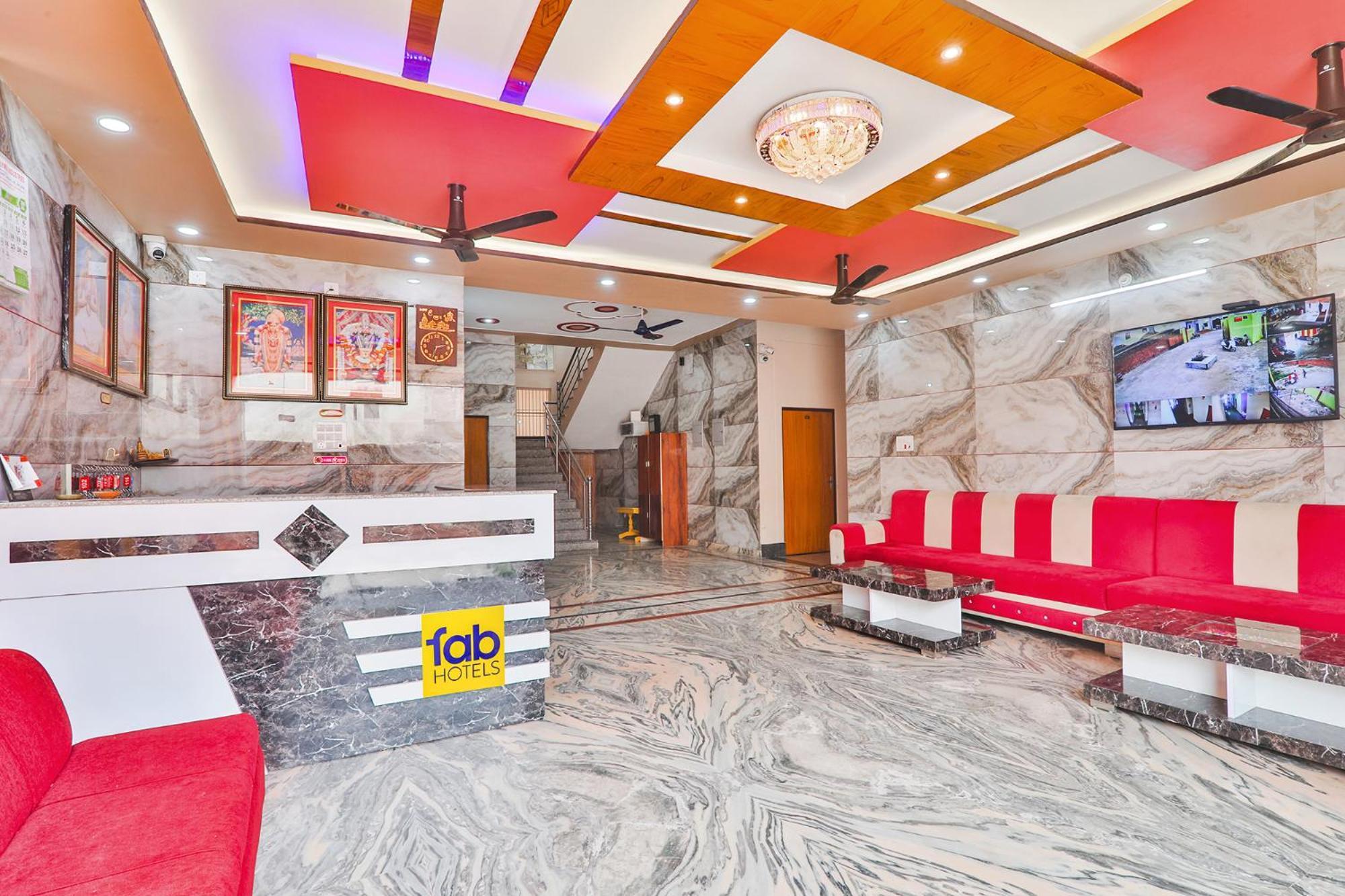 Fabhotel Shree Venkatesh Nileyam Ayodhya Bagian luar foto